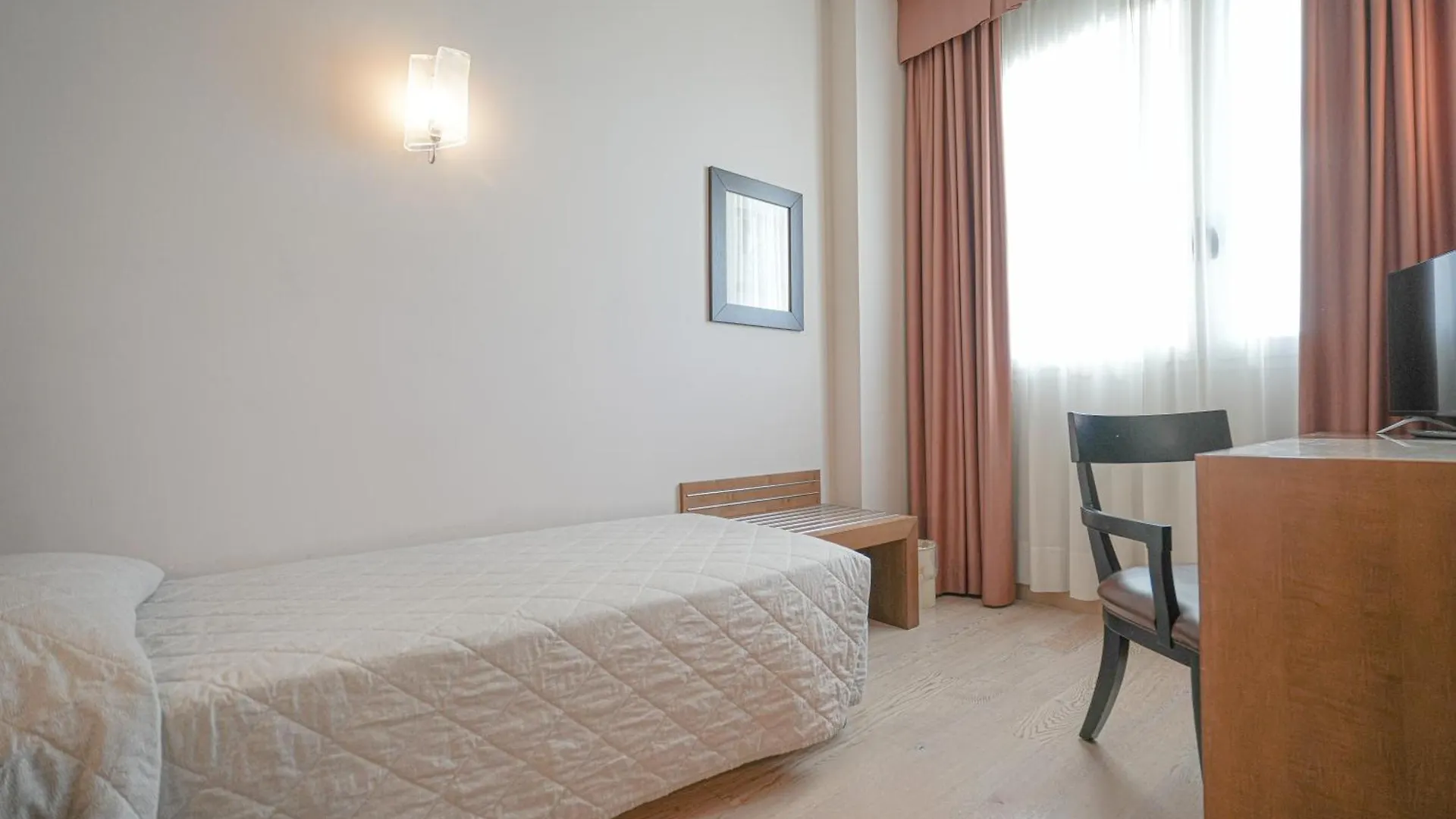 Hotel Europa Reggio Emilia 4*,  Italia
